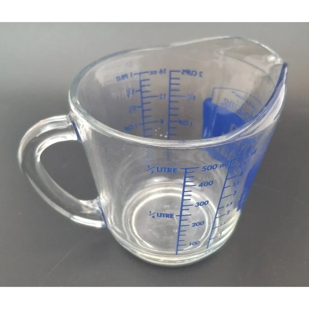 Anchor Hocking Blue Oven Originals 2 Cup Glass Measuring Cup 1/2 Liter Vintage